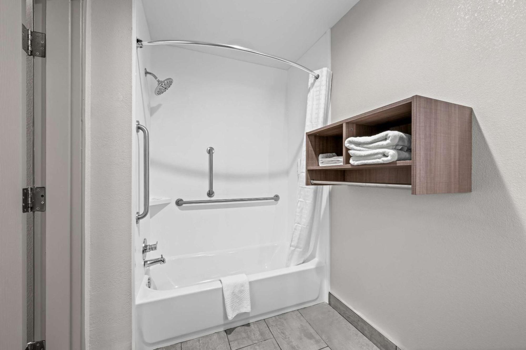 Clarion Pointe Hotell Archdale Exteriör bild